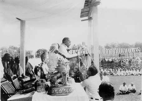 Babasaheb Ambedkar addressing the crowds at the conversion